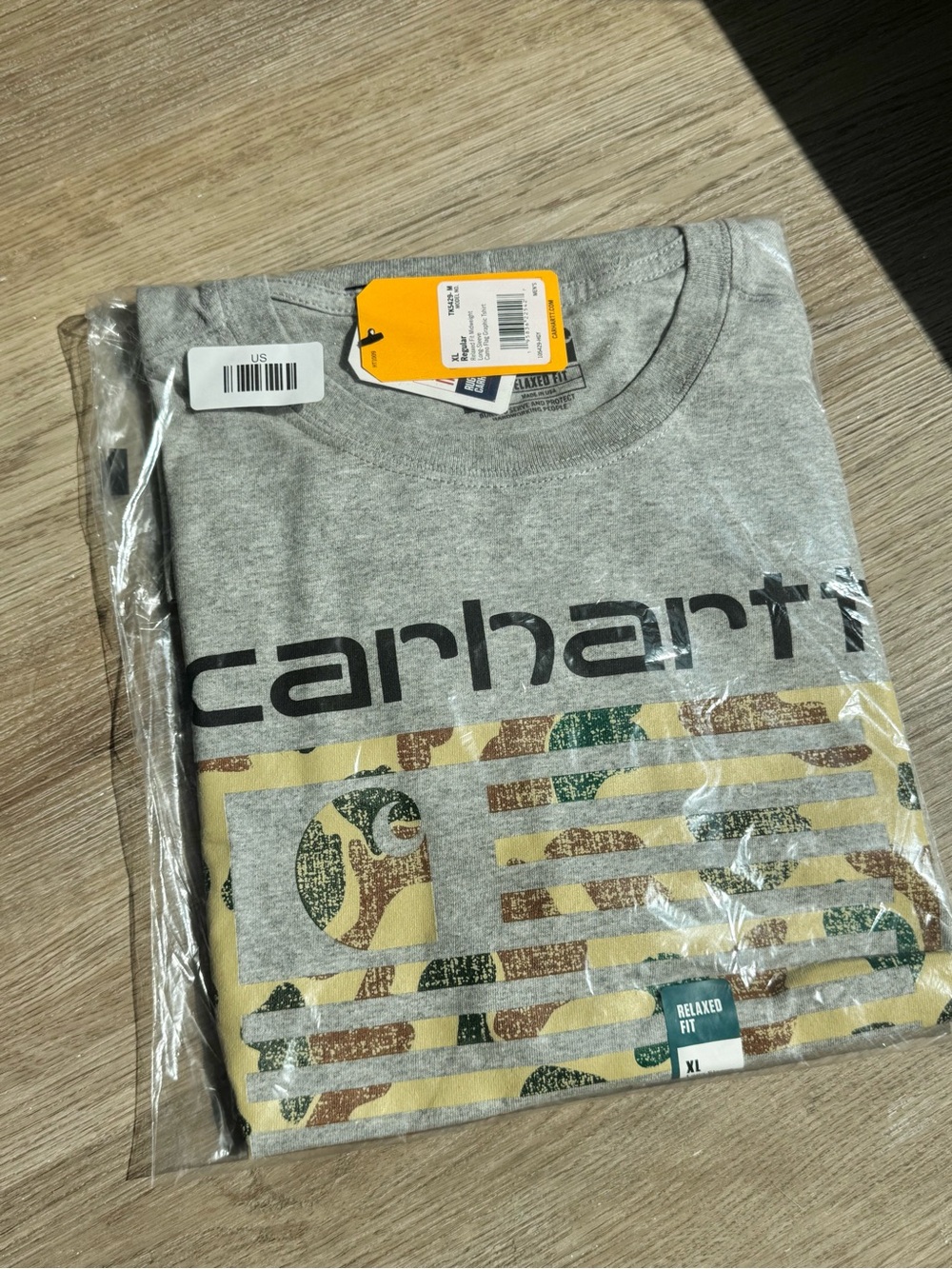 Carhartt Men’s XL Camo Flag Long Sleeve Shirt NWT
